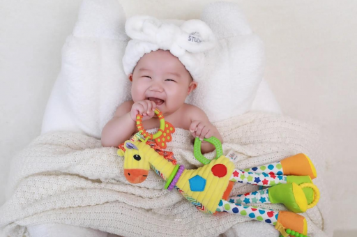 江门6岁宝宝掉头发正常吗 江门6岁宝宝掉头发正常吗